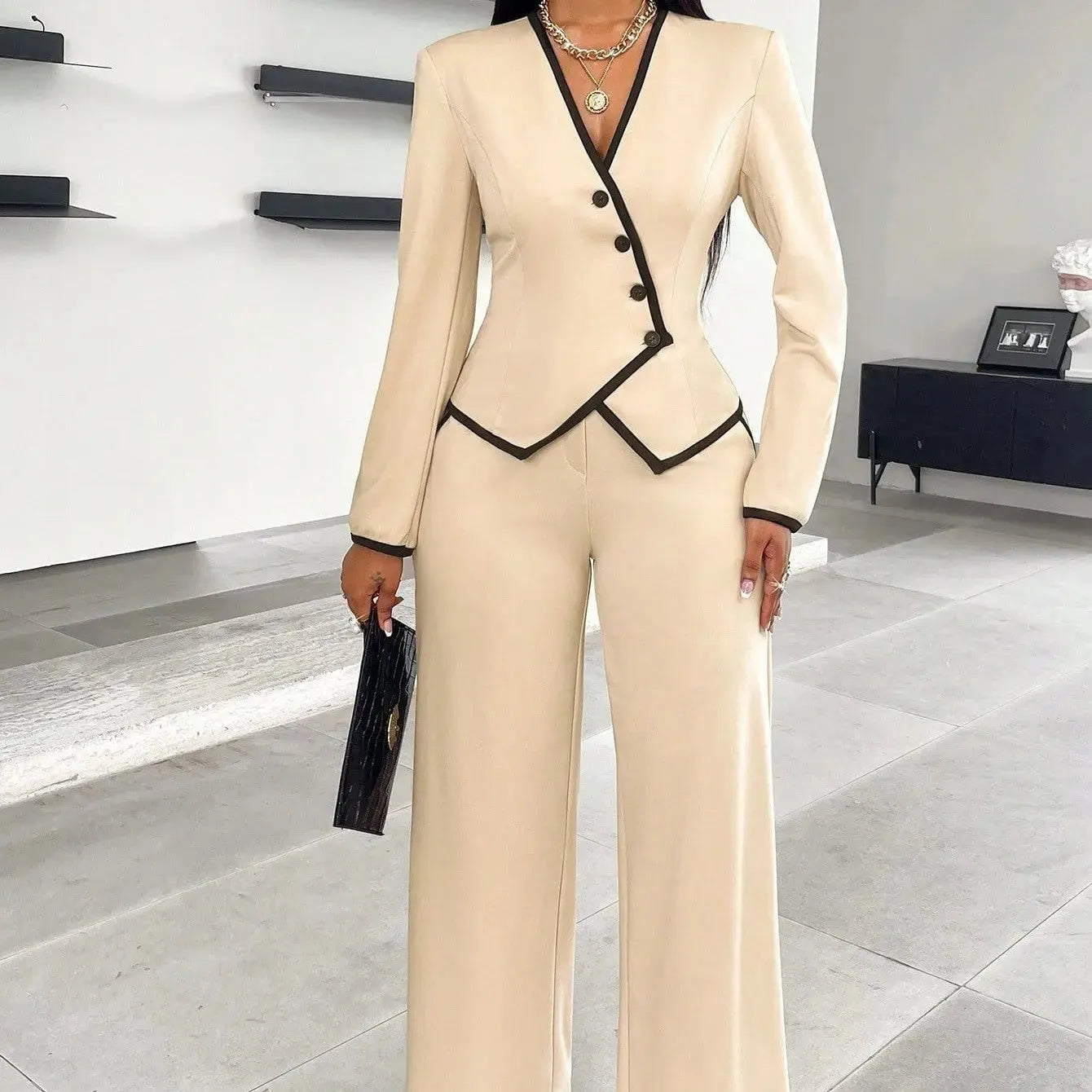 Single-breasted contrast color trim suit with regular sleeves in beige, composed of polyester.