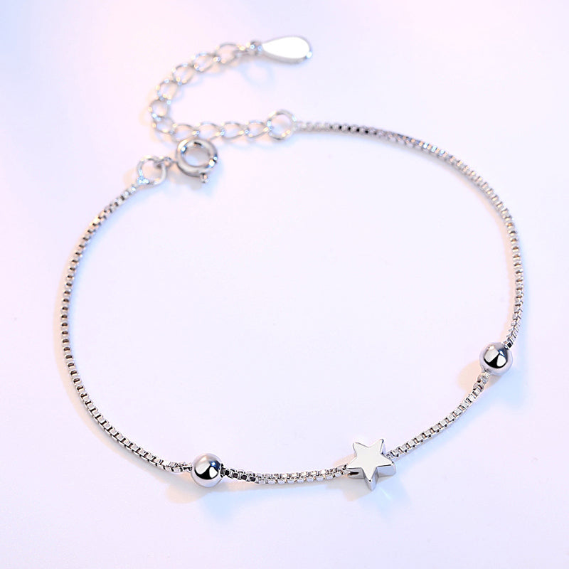 Square-shaped handmade bracelet in a box chain design, featuring a sleek, modern look with detailed craftsmanship.