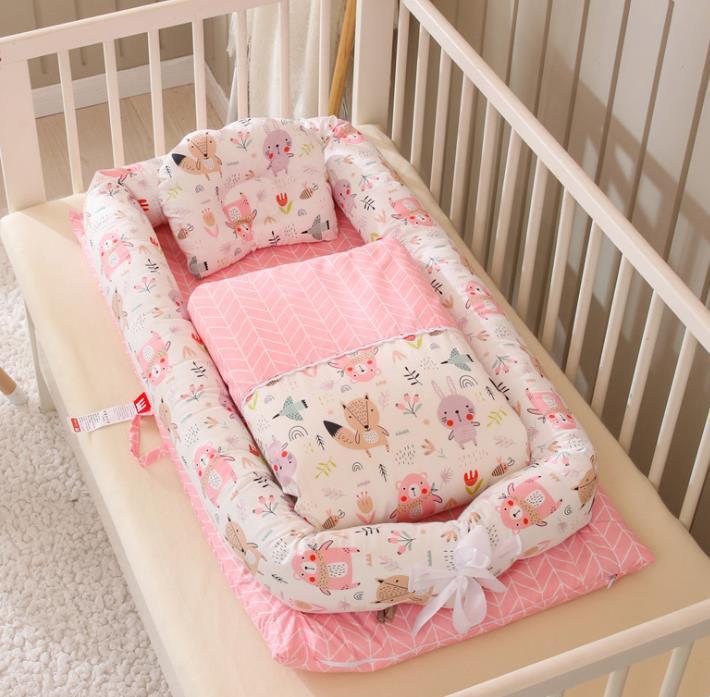 Crib Anti-pressure Newborn Foldable Portable Crib Middle Bed Baby Infant Mattress Bionic Travel Bed null