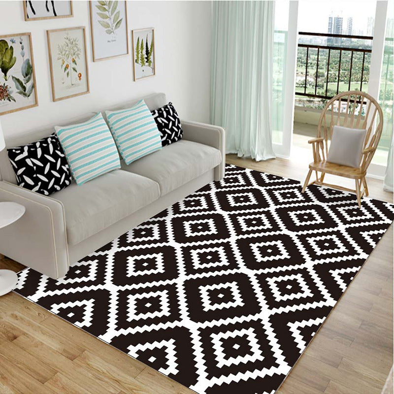 Simple Black And White Home Personality Tide Brand Living Room Bedroom Coffee Table Mat Into The Doormat Bedside European Carpet null
