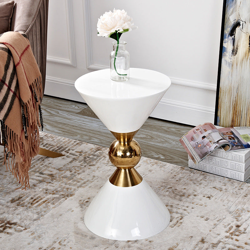Light luxury style side table post-modern Mini removable sofa corner American black and white New Chinese style stainless steel corner table null