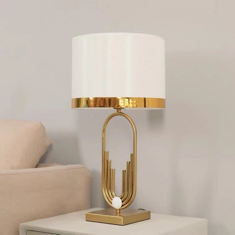 Creative Fashion Personality Bedroom Modern Simple Bedside Table Lamp null