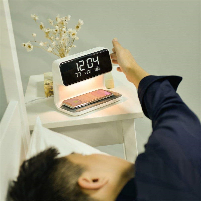 Creative 3 In 1 Bedside Lamp Wireless Charging LCD Screen Alarm Clock  Wireless Phone Charger null
