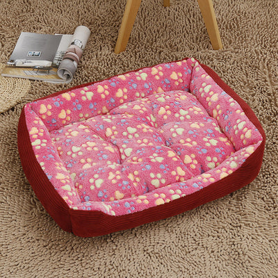 Dog bed with pet cushion null