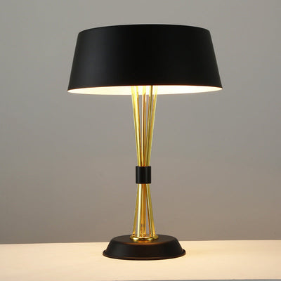 Iron Creative Luxury And Fashion Table Lamps null
