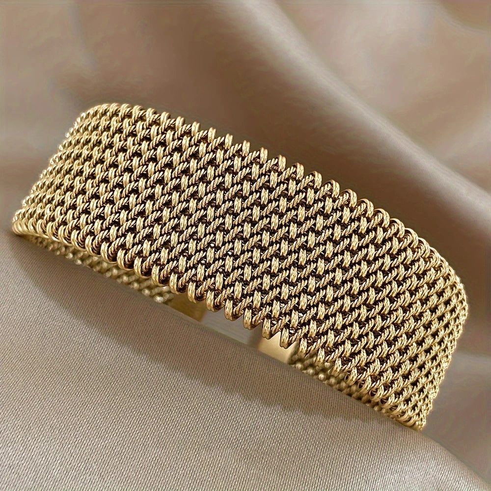 Women's Wire Embossed Titanium Steel Bracelet null