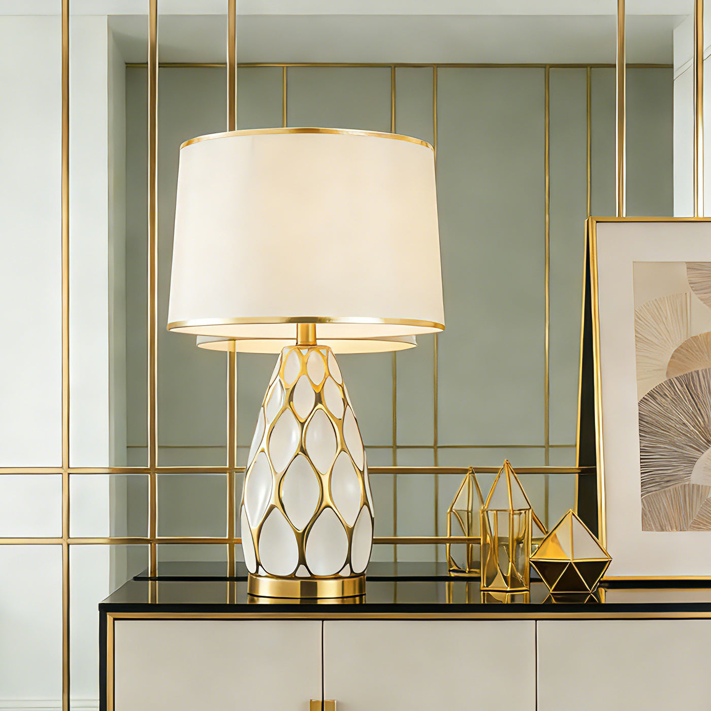 Modern Light-Luxury Creative Honeycomb Ceramic Table Lamp - Morderncharm store