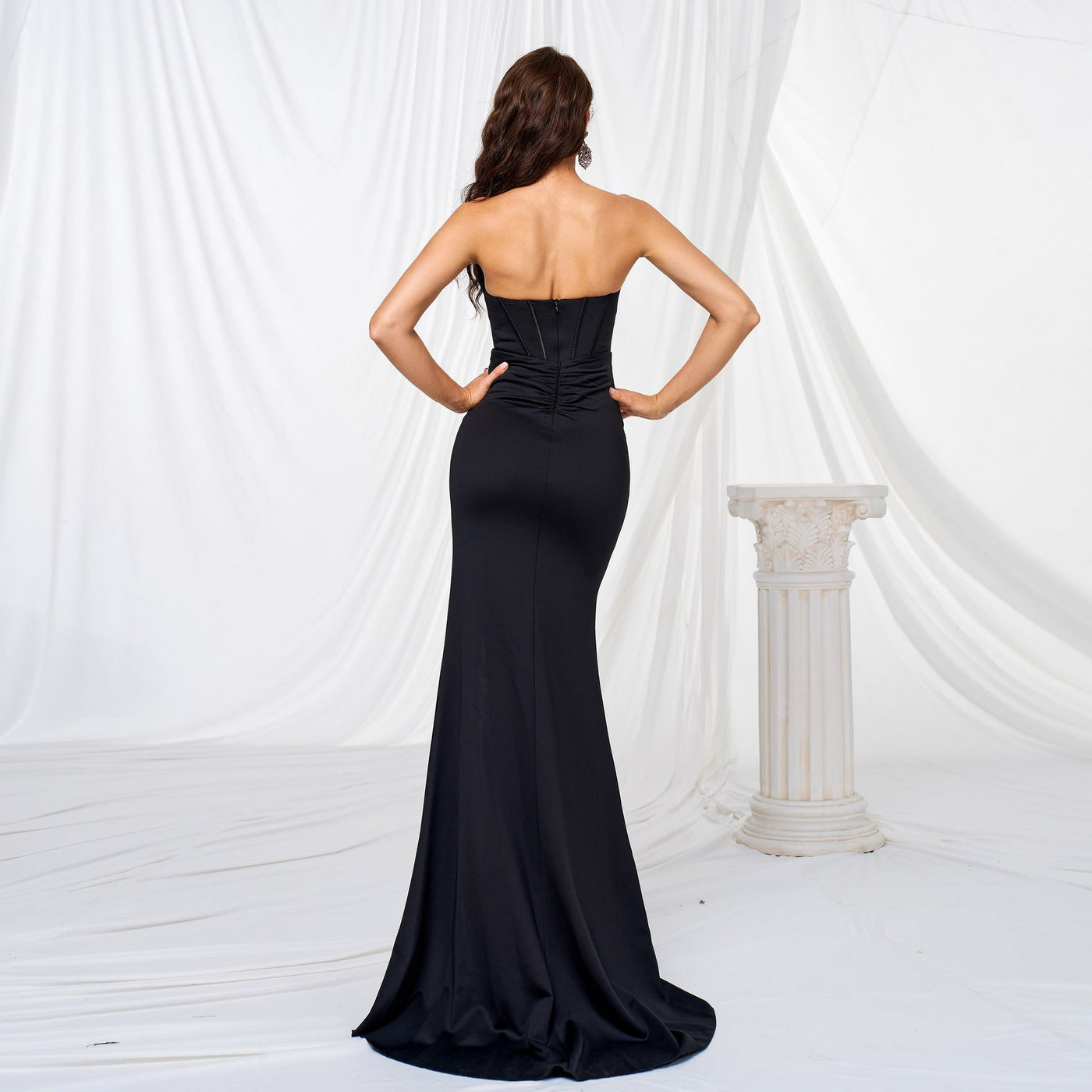 Elegant Chest-wrapped Off-neck Long Large Hem Evening Dress null