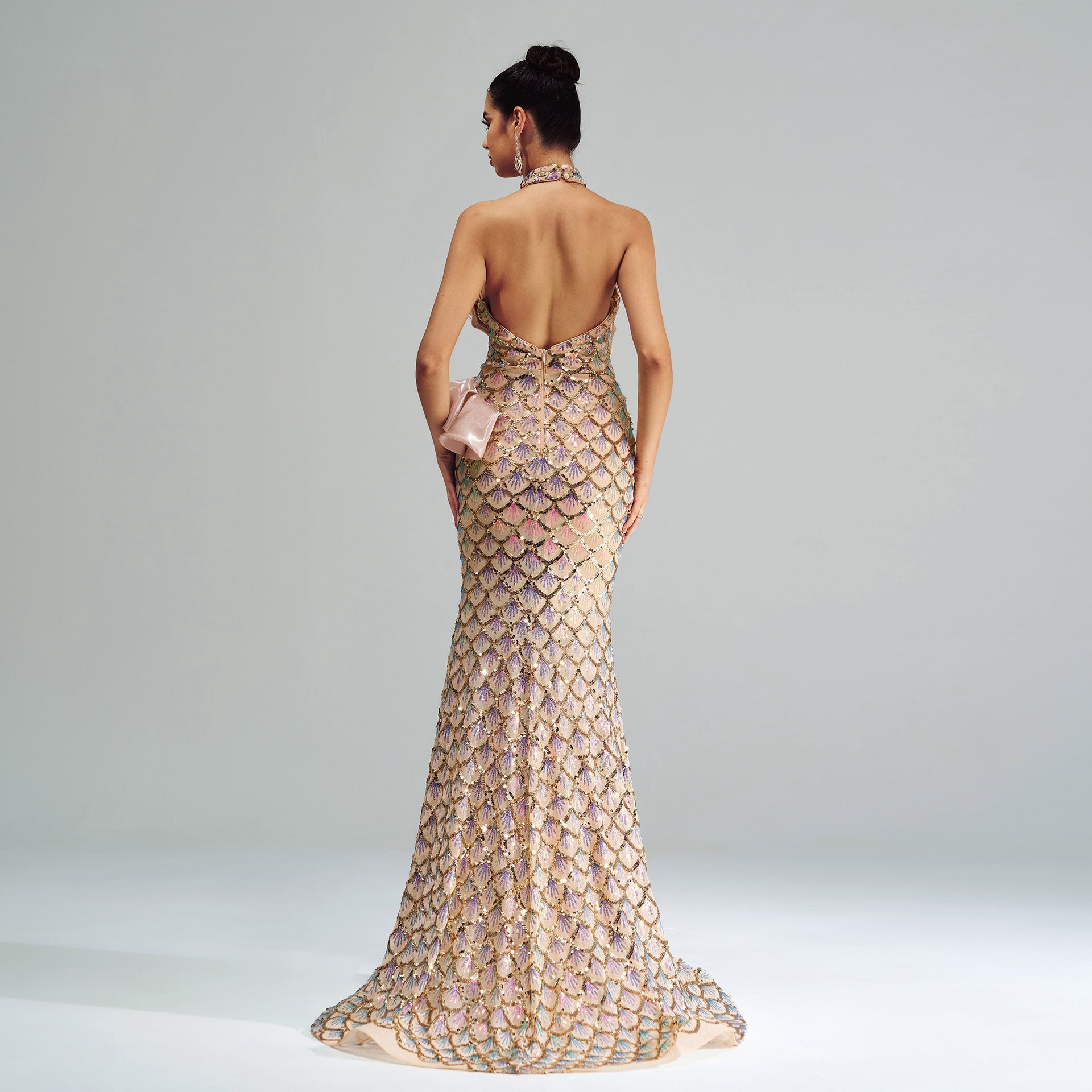 Halter Sequined Mermaid Evening Dress null