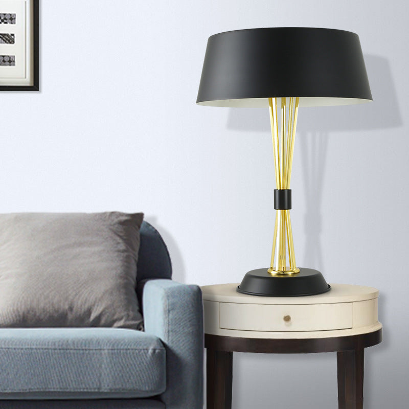 Iron Creative Luxury And Fashion Table Lamps null